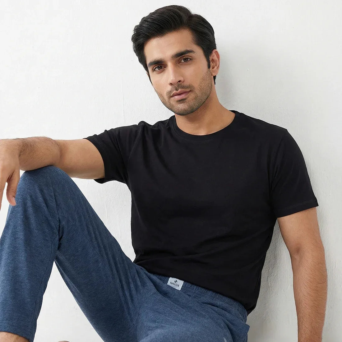 PACK OF BLACK UNDERTEE & DENIM JERSEY TROUSER