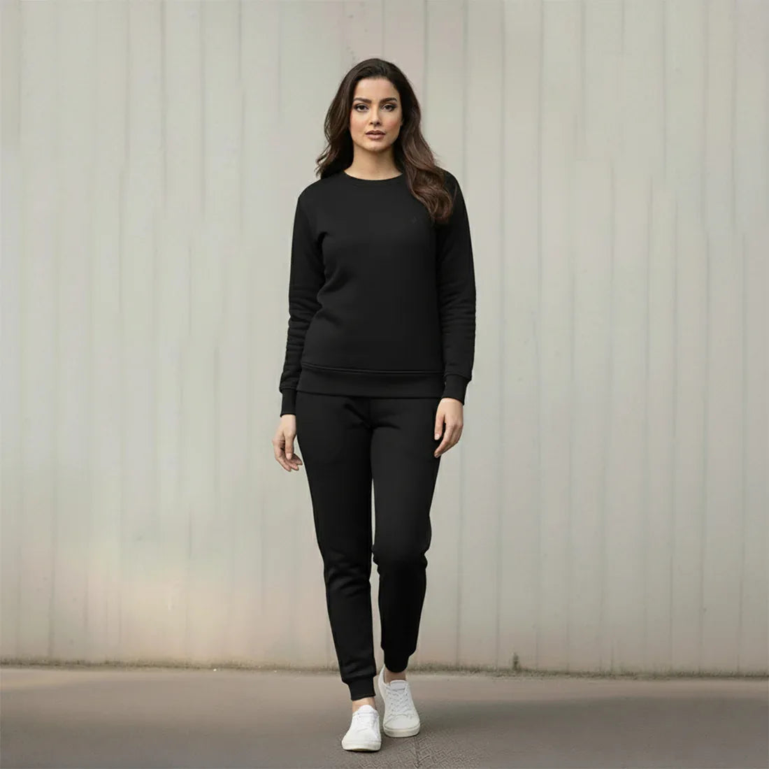 WOMEN ML SWEATSHIRT TRACKER – BLACK - NAVZA