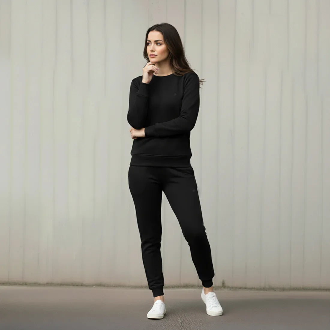 WOMEN ML SWEATSHIRT TRACKER – BLACK - NAVZA