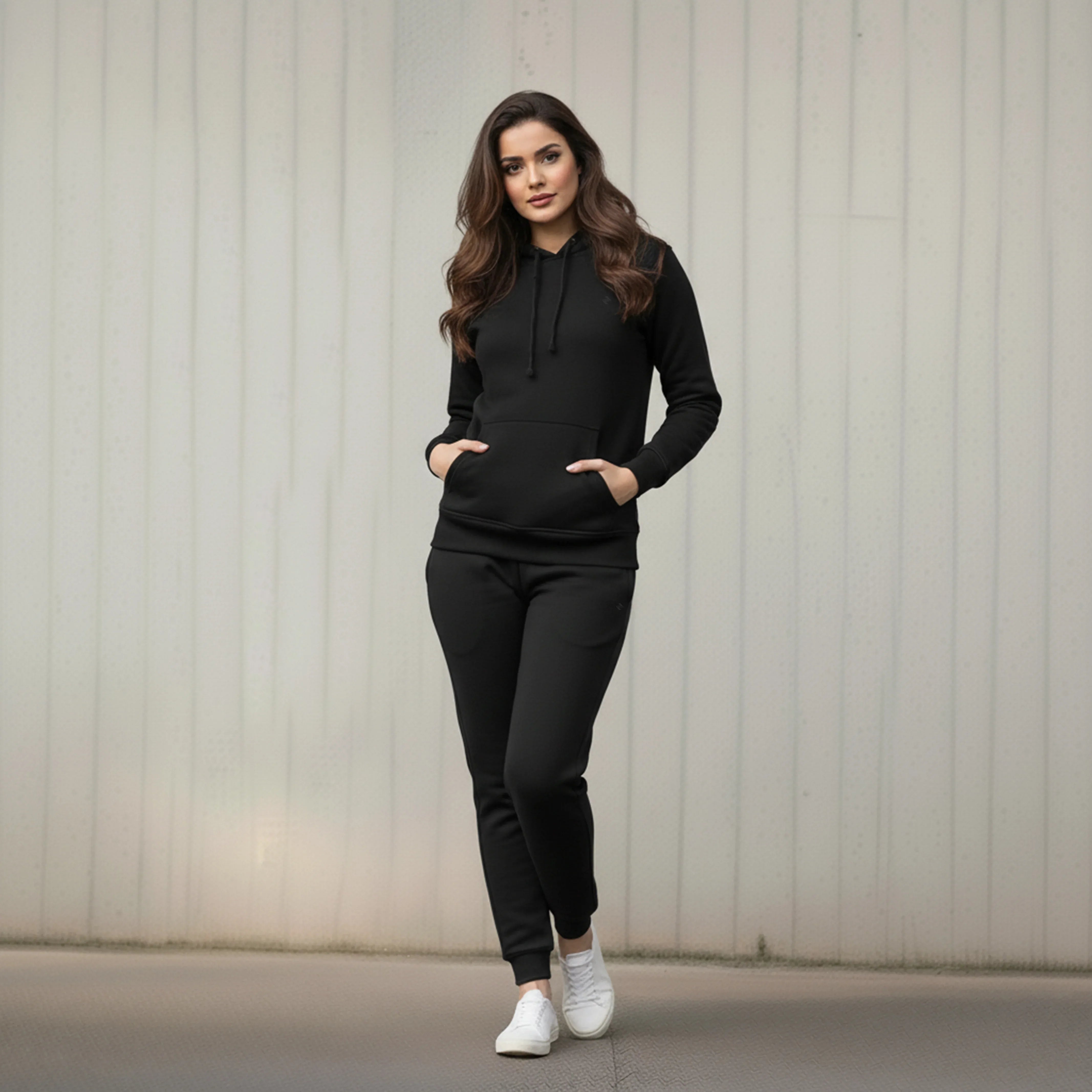 WOMEN ML PULLOVER HOODIE TRACKER - BLACK - NAVZA