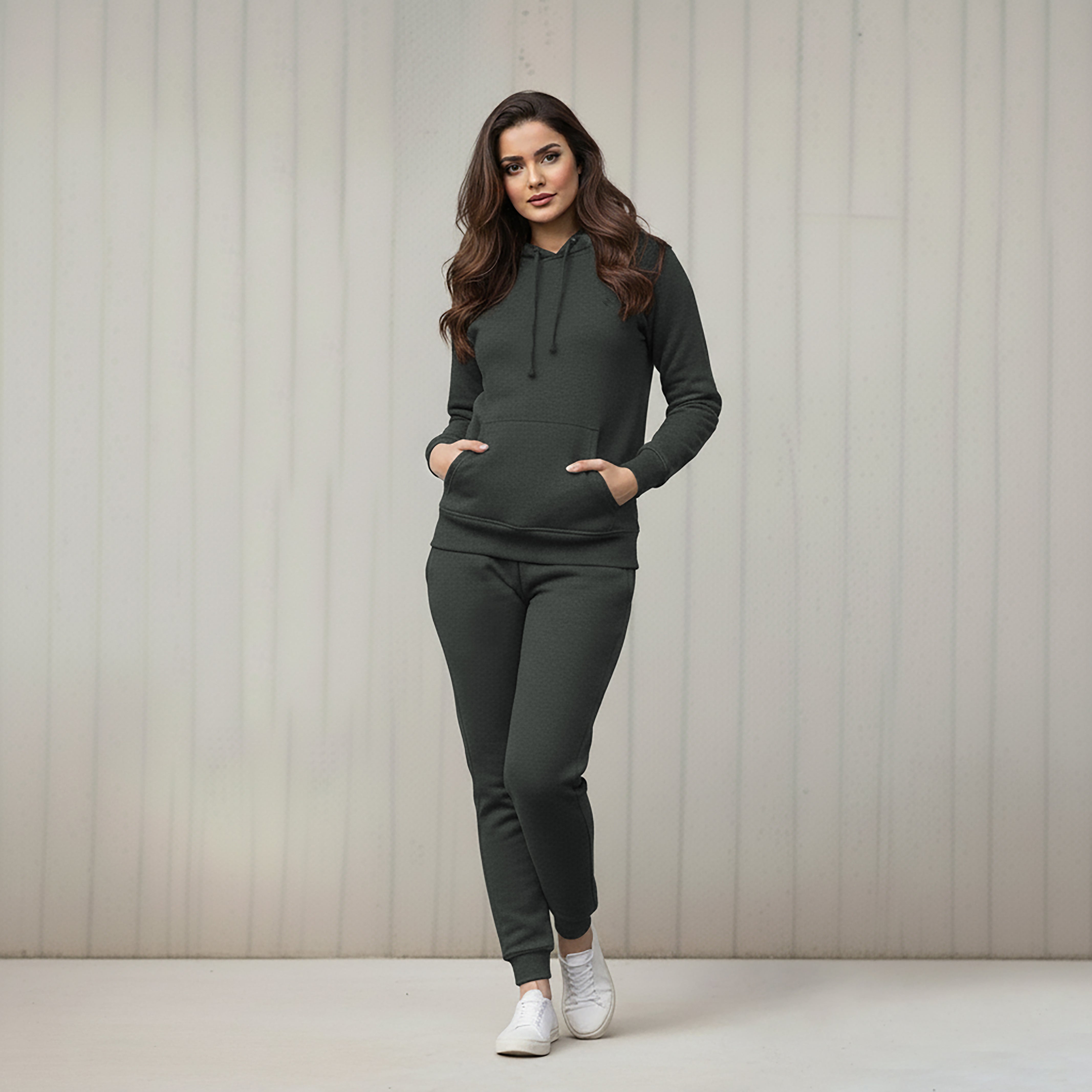 WOMEN ML PULLOVER HOODIE TRACKER - CHARCOAL