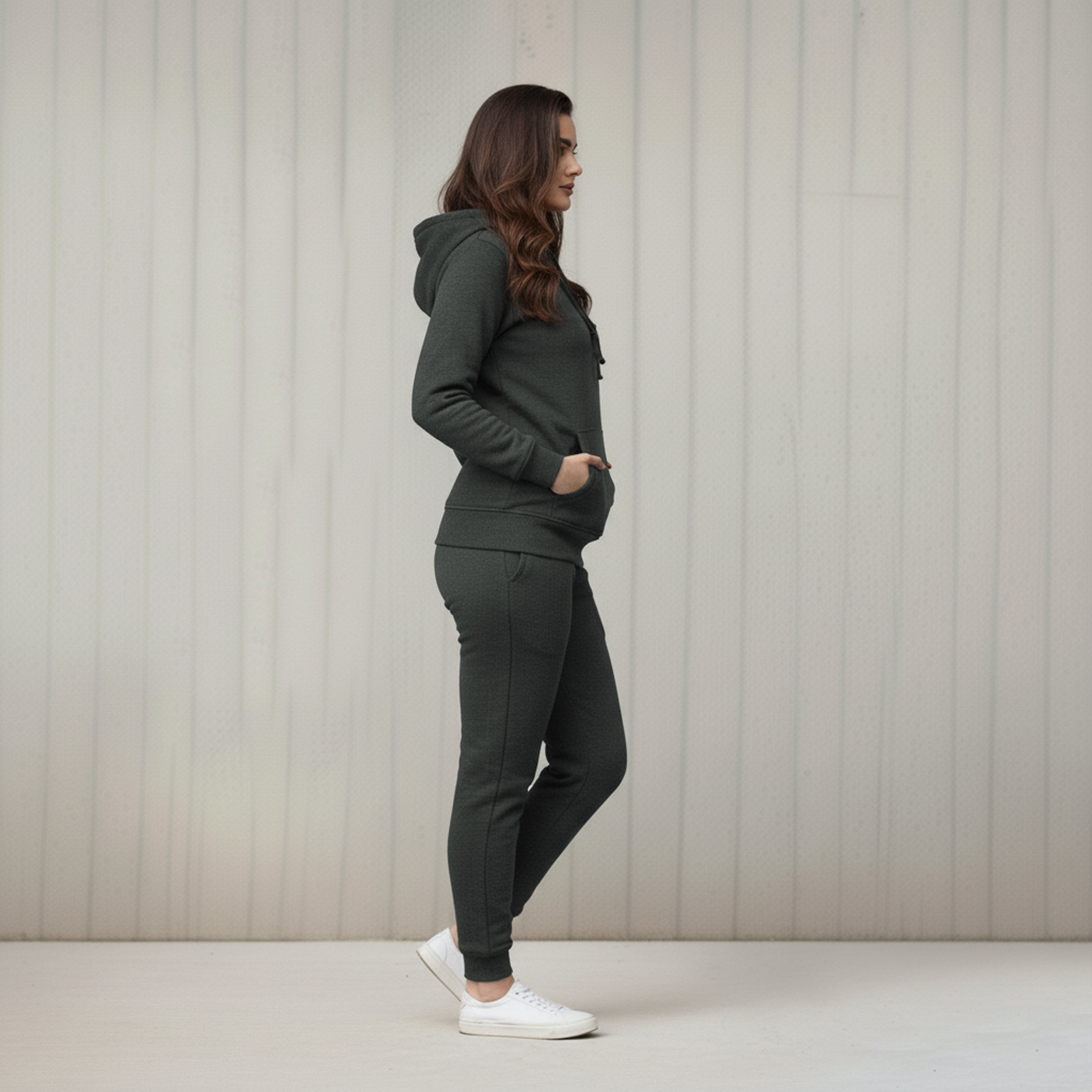 WOMEN ML PULLOVER HOODIE TRACKER - CHARCOAL