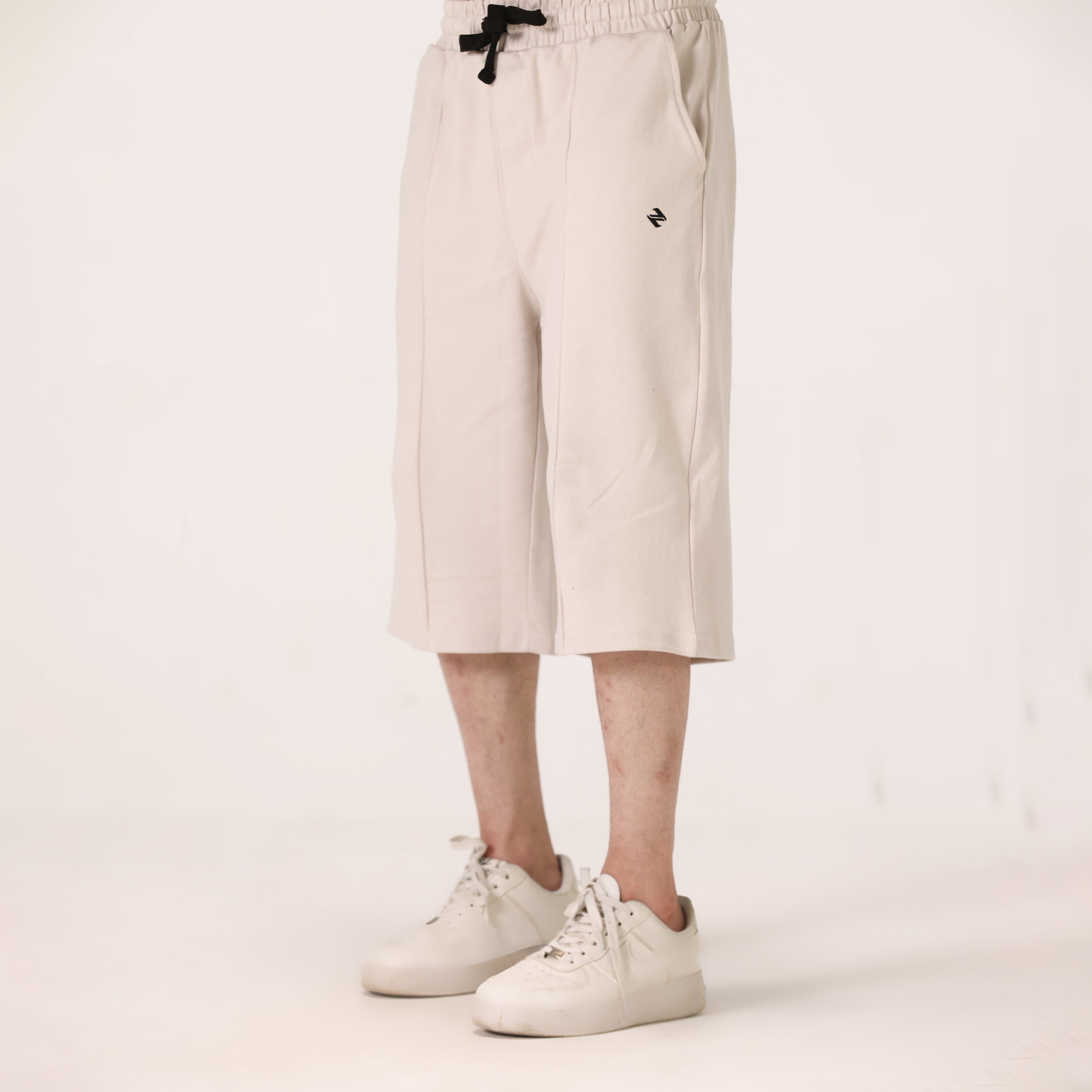 COTTON INTERLOCK RELAXED SHORTS – OFF-WHITE