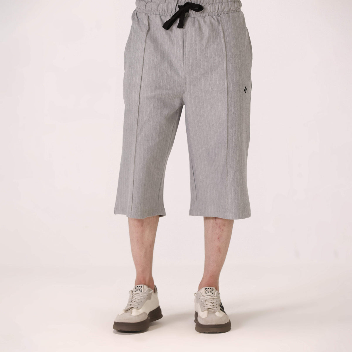 COTTON TEXTURED LONG SHORTS LIGHT GREY NAVZA
