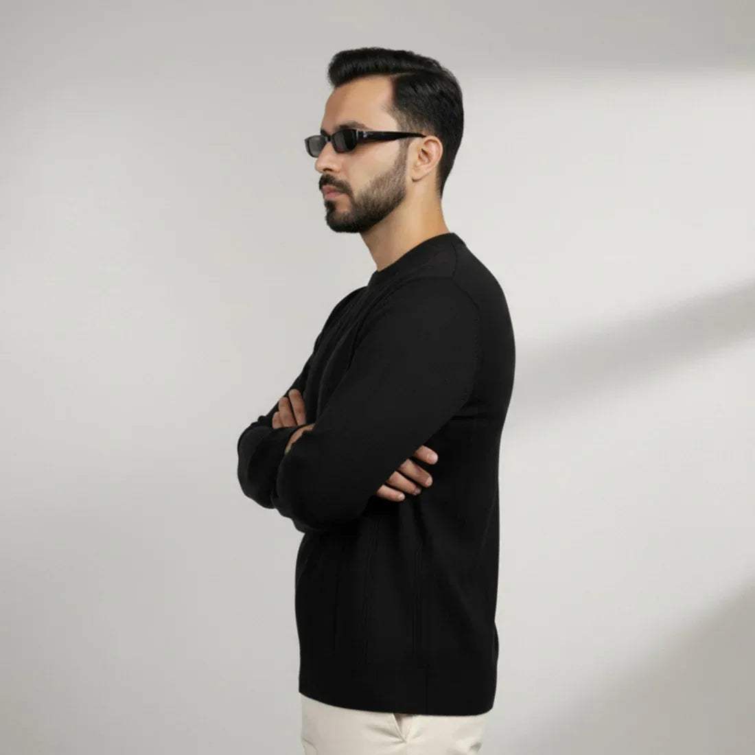 CLASSIC IVORY KNIT SWEATER – BLACK - NAVZA