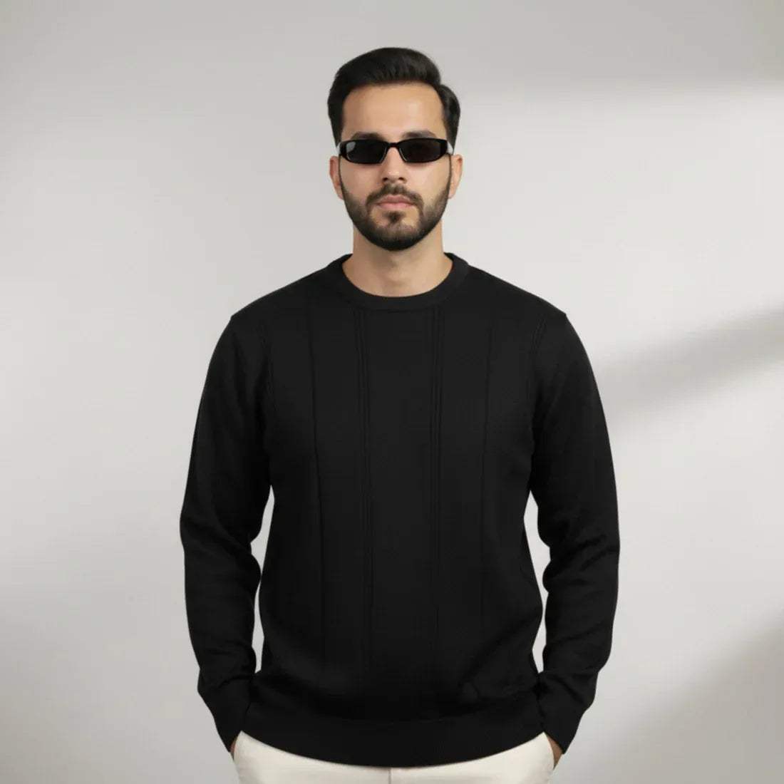 CLASSIC IVORY KNIT SWEATER – BLACK - NAVZA