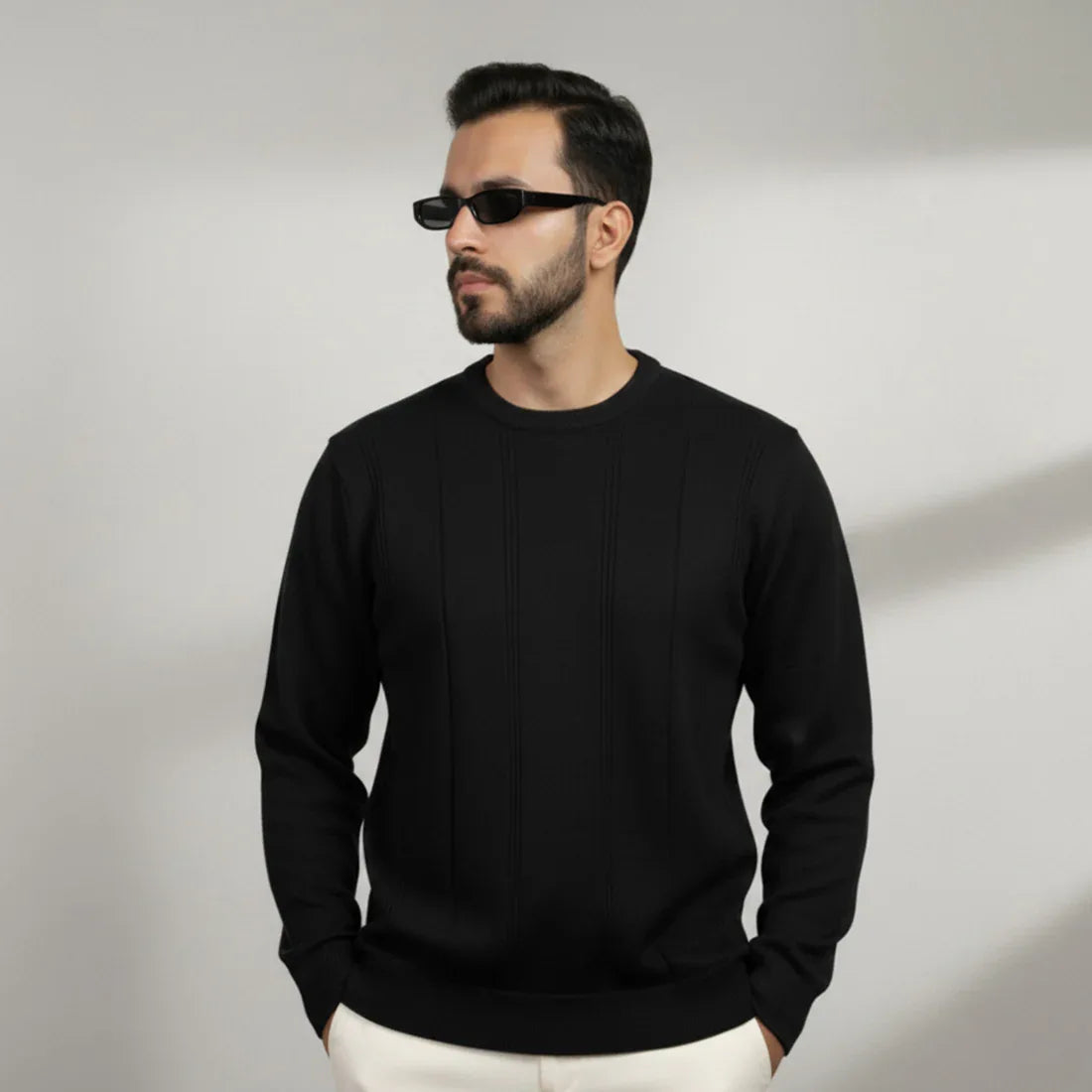 CLASSIC IVORY KNIT SWEATER – BLACK - NAVZA