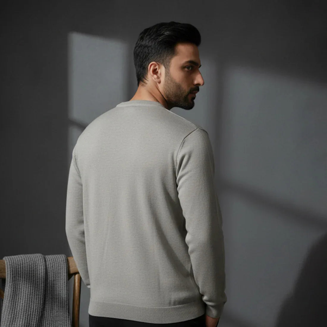 CLASSIC IVORY KNIT SWEATER – LIGHT GREY - NAVZA