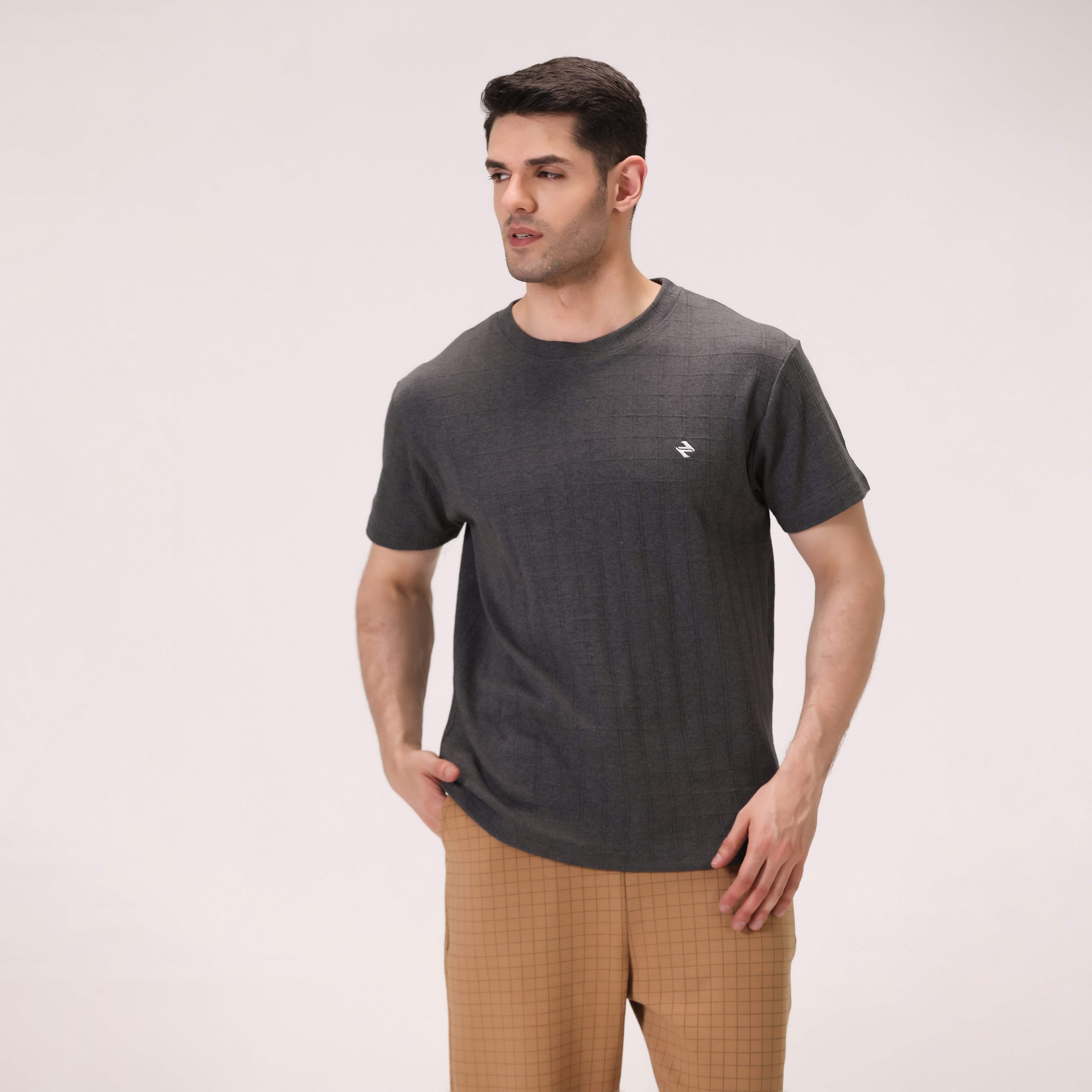 DROP NEEDLE TEXTURED T-SHIRT – CHARCOAL
