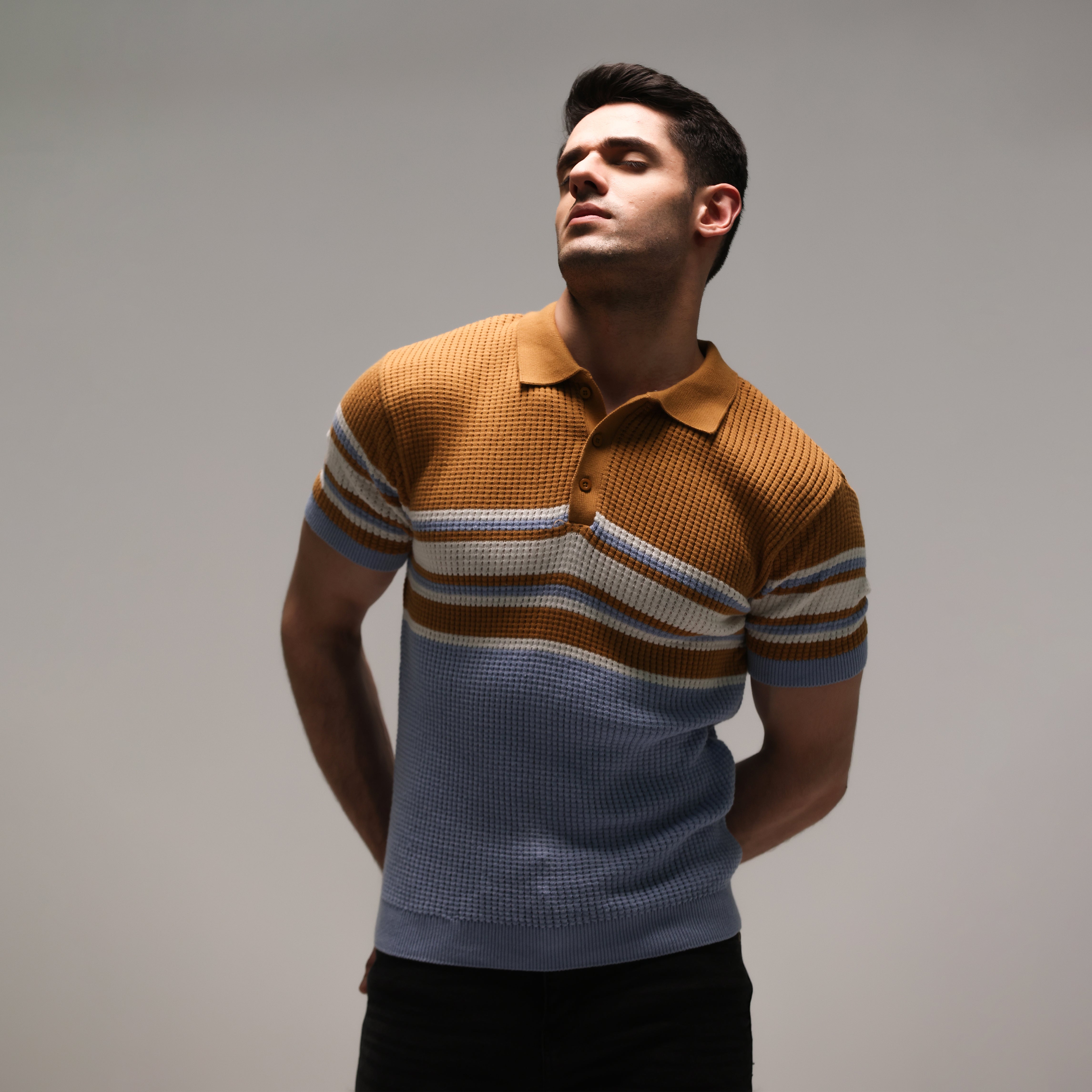 JACQUARD STRIPE KNIT POLO – TAN BROWN