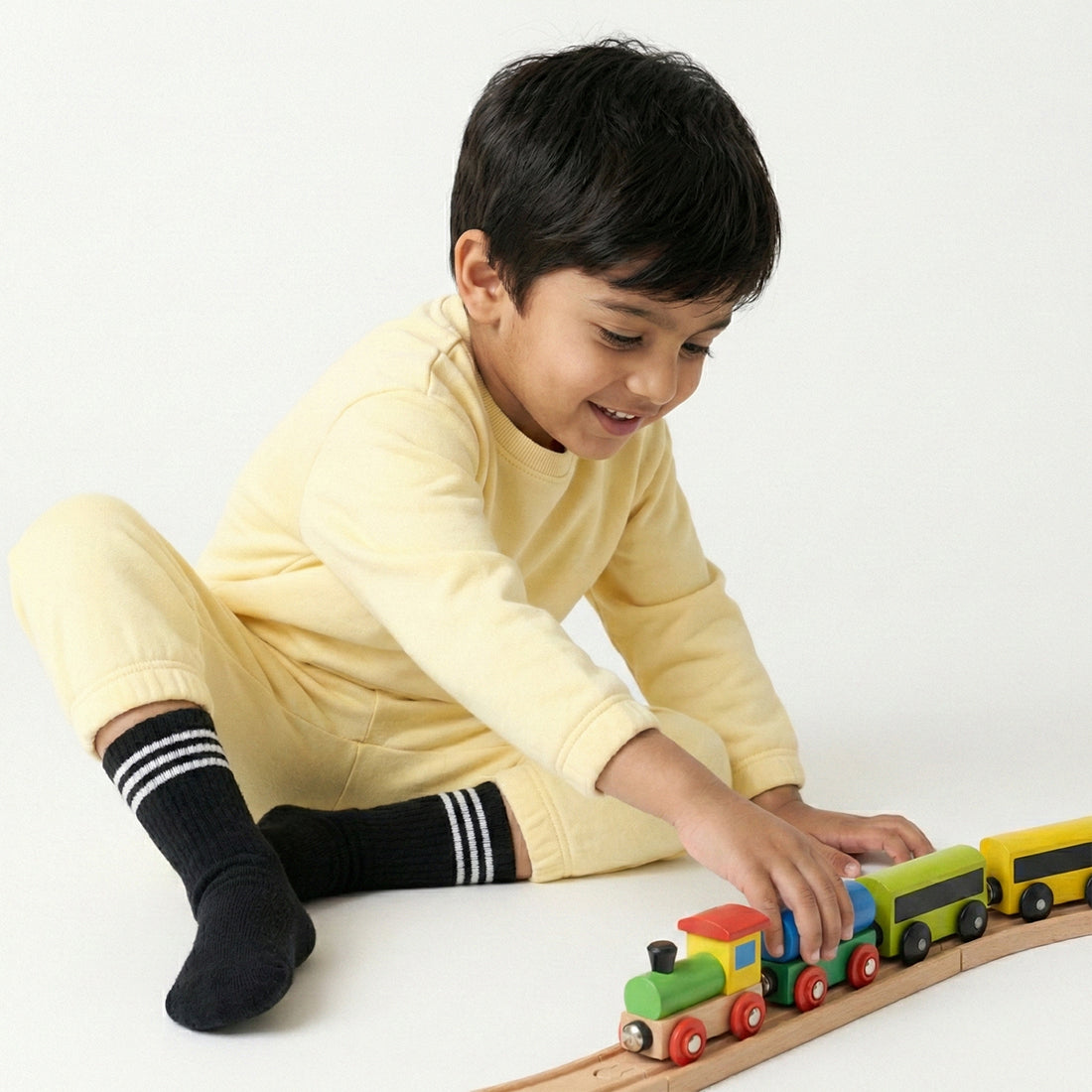 KIDS CREW SOCKS BLACK | NAVZA