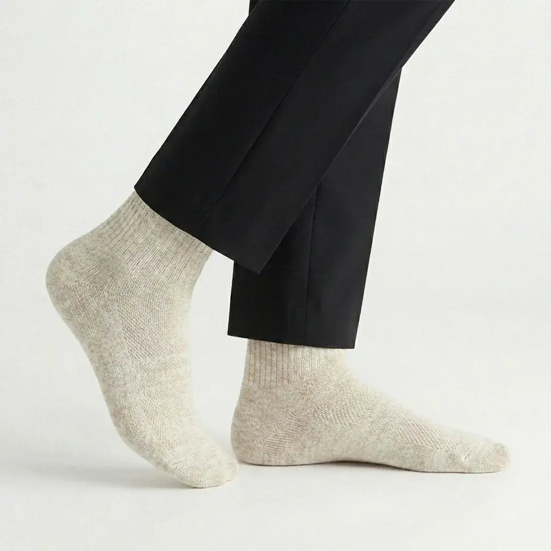 MEN SHORT CREW MESH SOCKS OFF WHITE | NAVZA