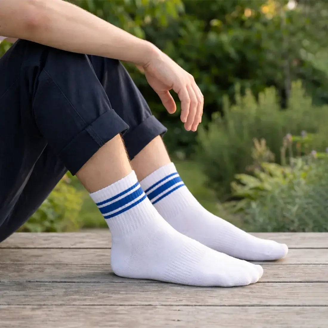 MEN SHORT CREW SOCKS WHITE | NAVZA