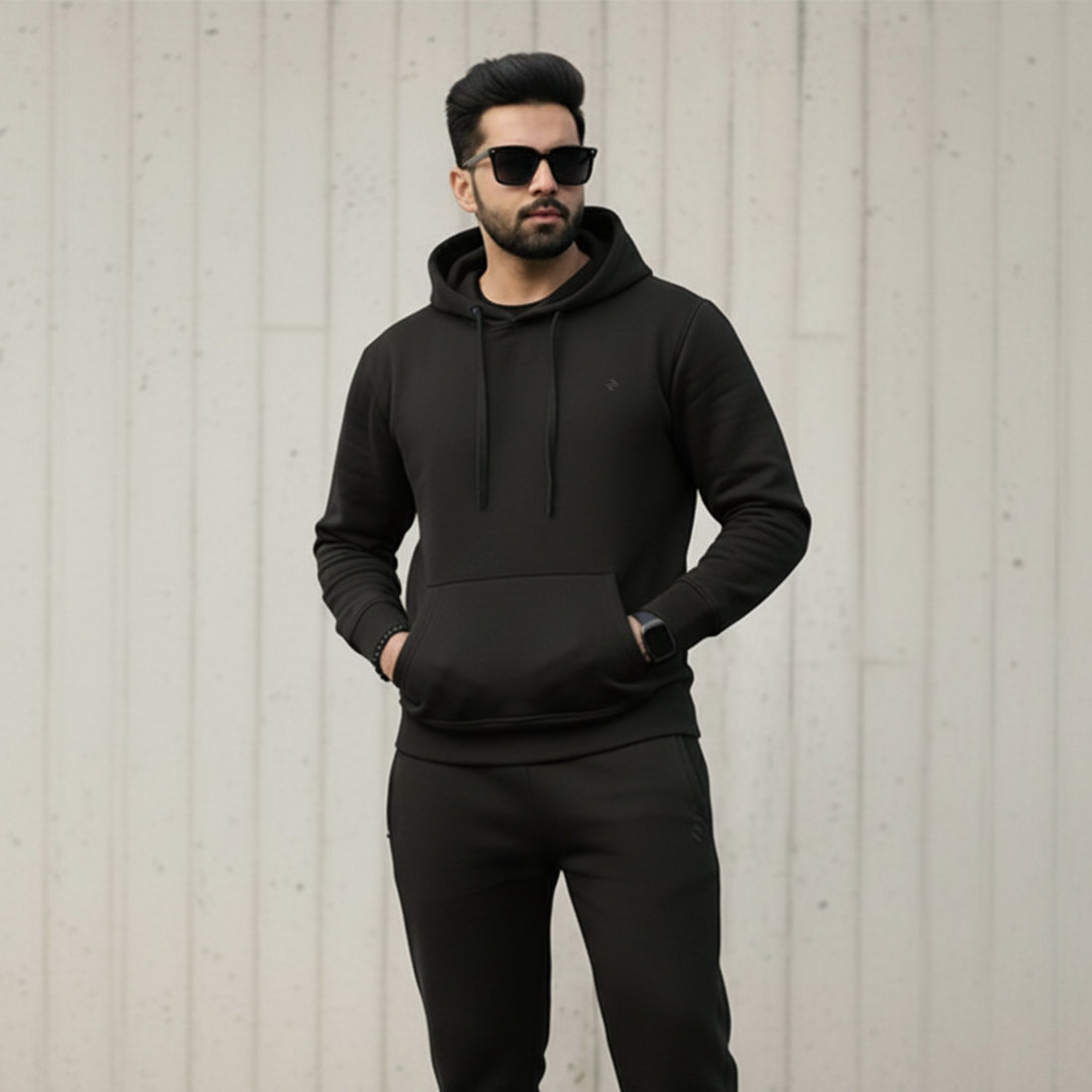 ML PULLOVER HOODIE – BLACK