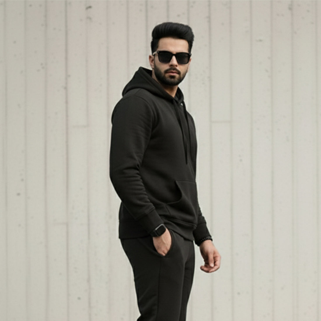 ML PULLOVER HOODIE – BLACK