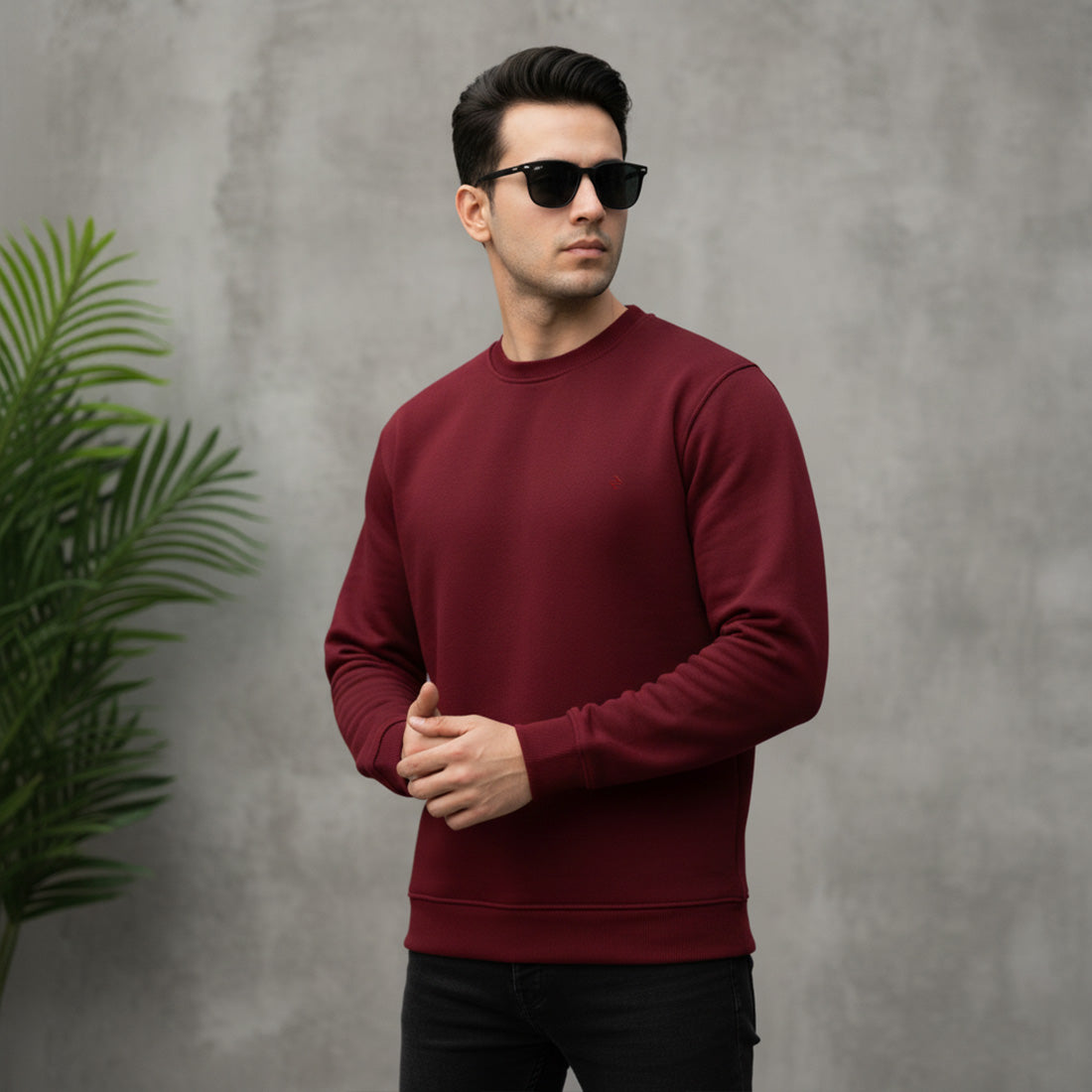 Male Model wearing a ML SWEATSHIRT BURGUNDY _ Front view