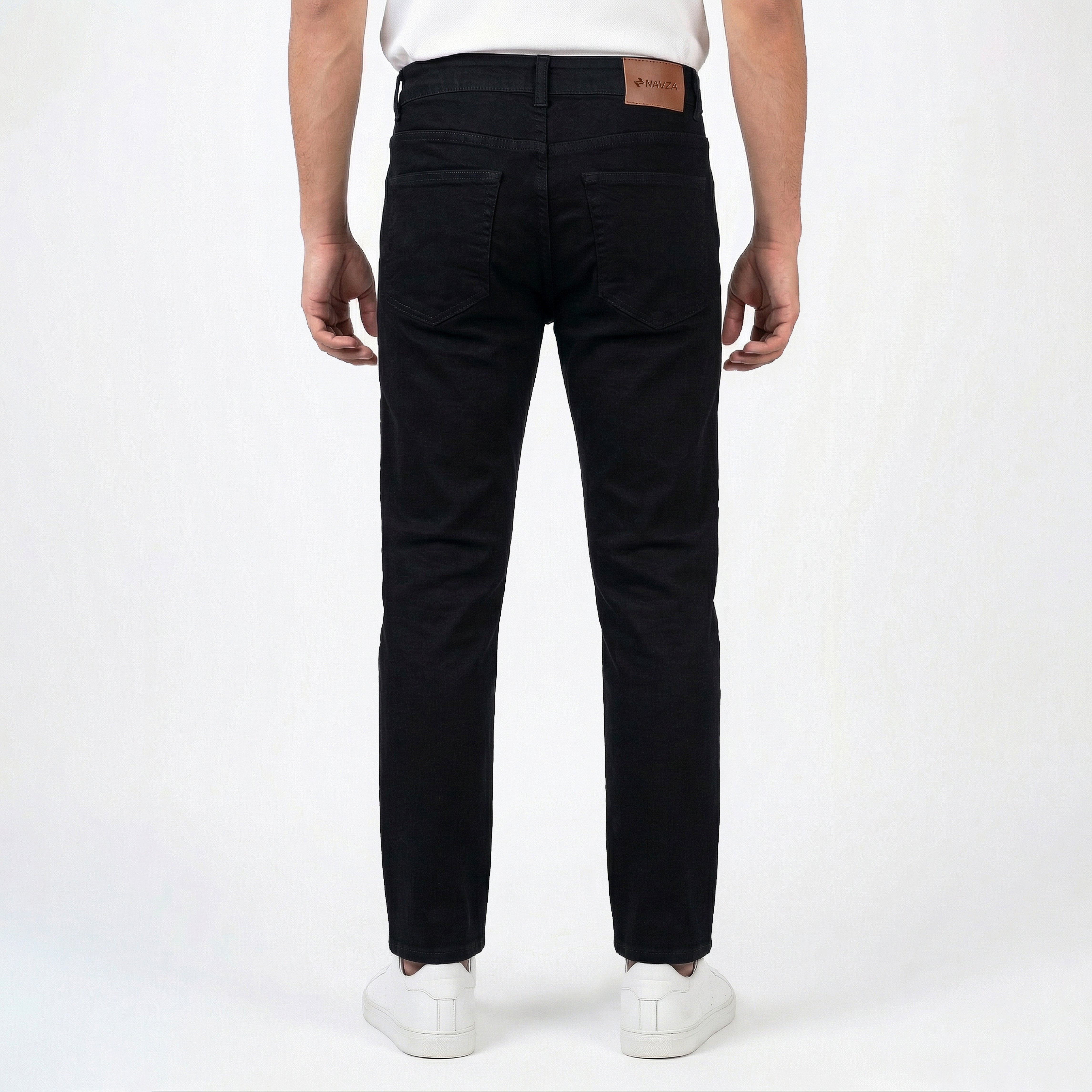 RELAXED STRAIGHT FIT DENIM | BLACK