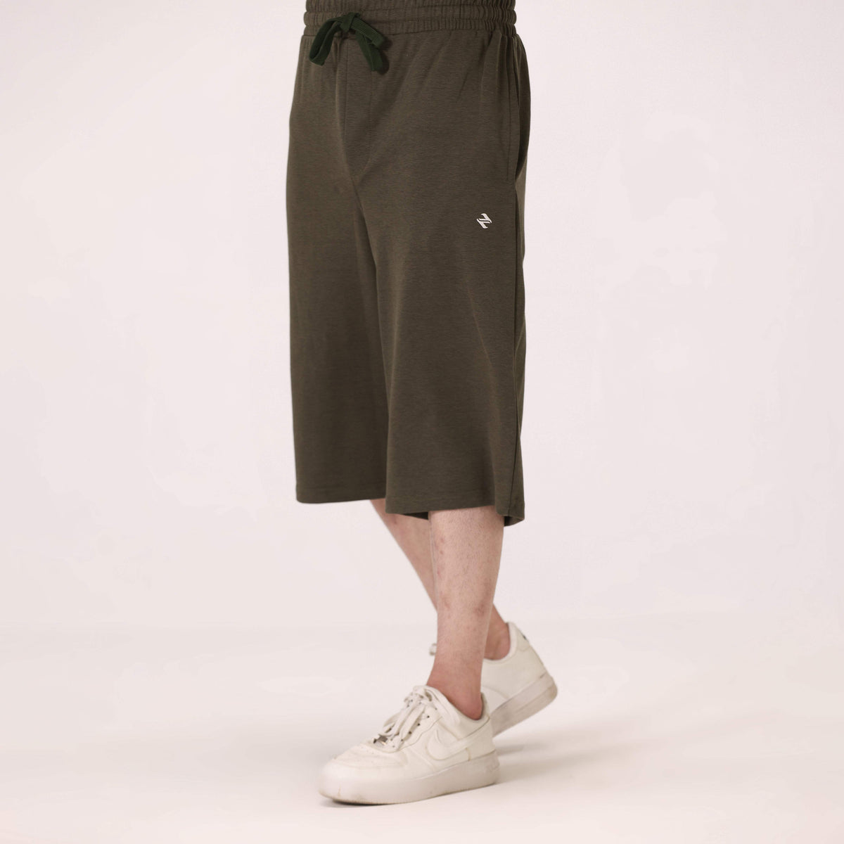 TEXTURED RELAXED LONG SHORTS OLIVE GREEN NAVZA