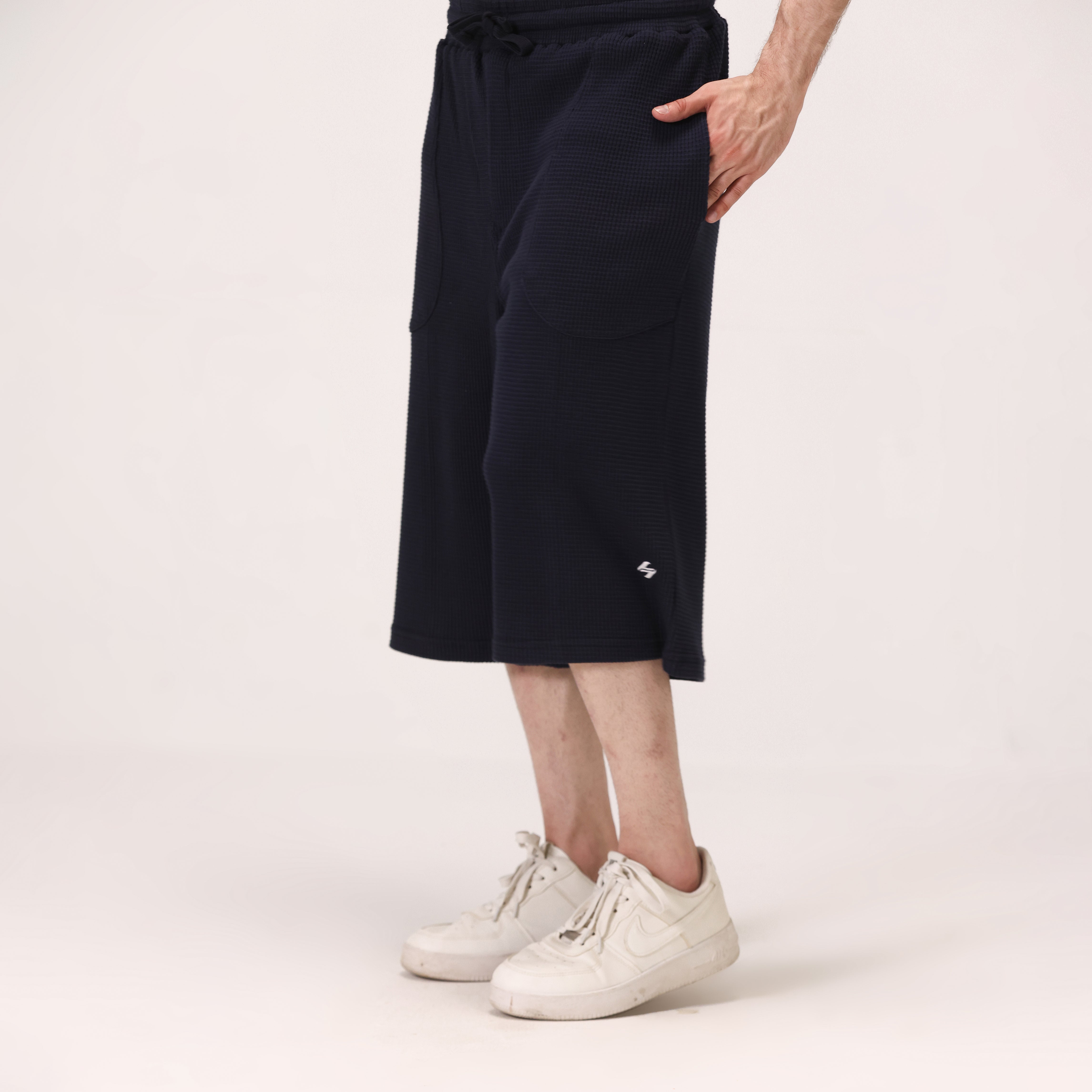 WAFFLE KNIT RELAXED SHORTS – NAVY