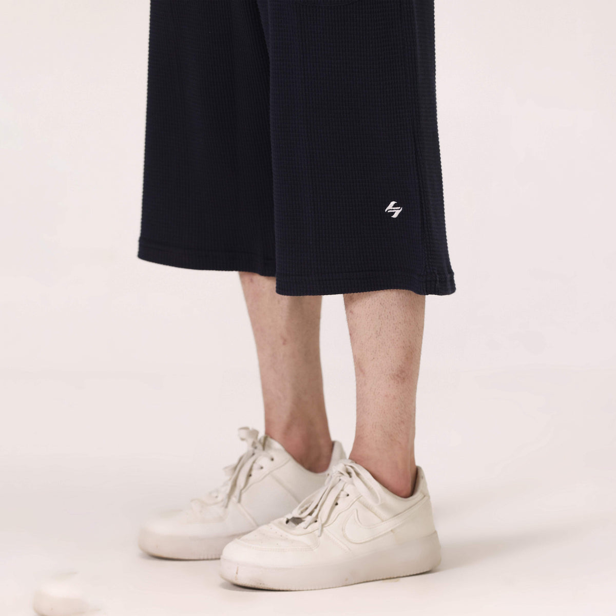 WAFFLE KNIT RELAXED LONG SHORTS NAVY NAVZA
