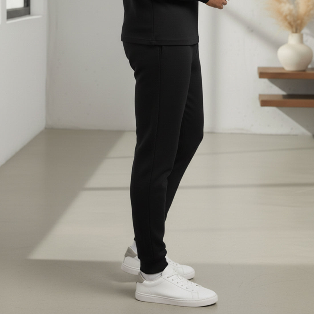 BLACK THERMAL BOTTOM