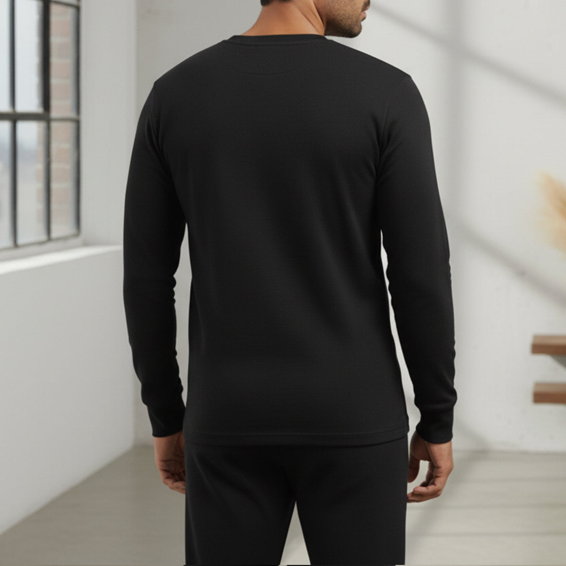 BLACK THERMAL FULL SLEEVES TOP