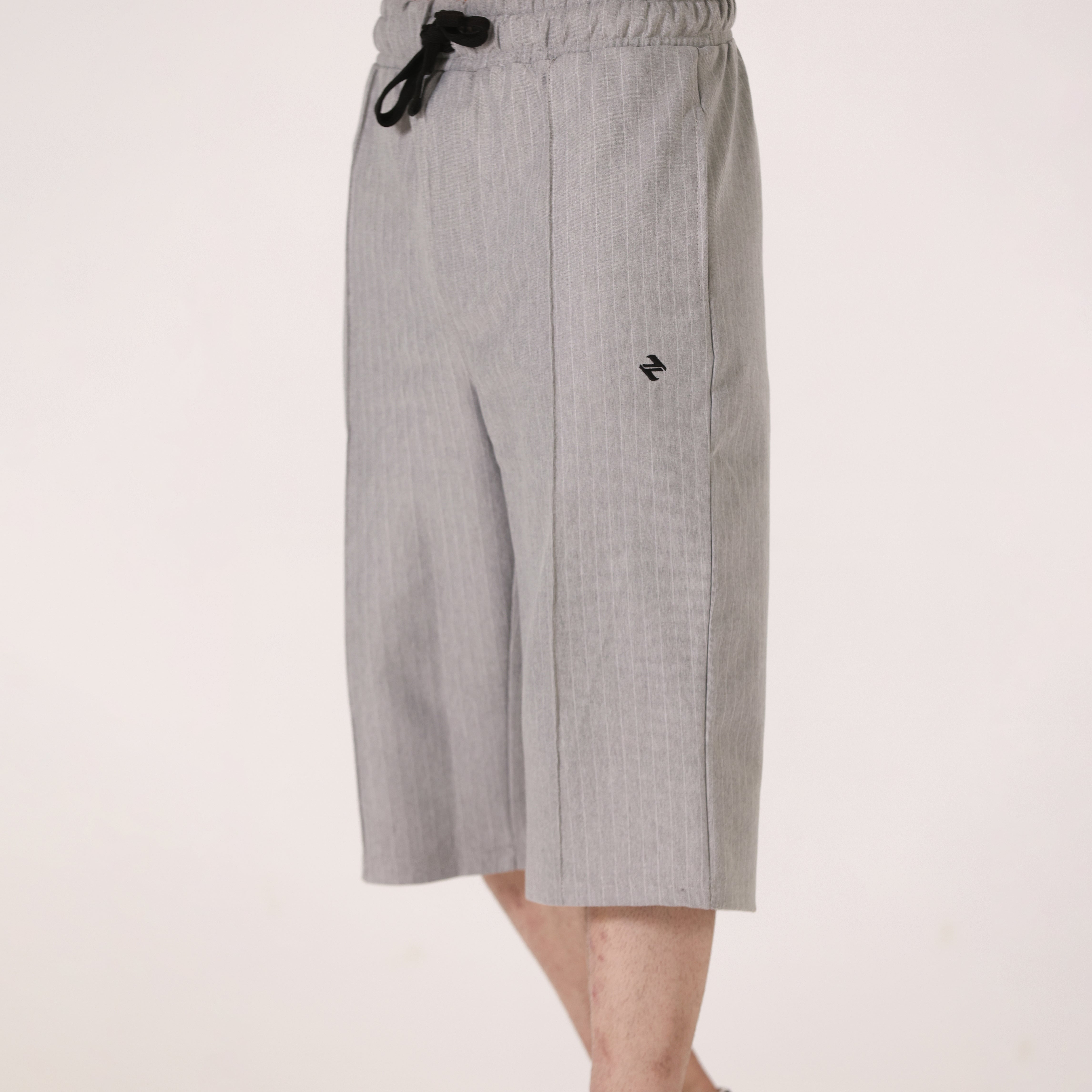 COTTON INTERLOCK TEXTURED SHORTS – LIGHT GREY