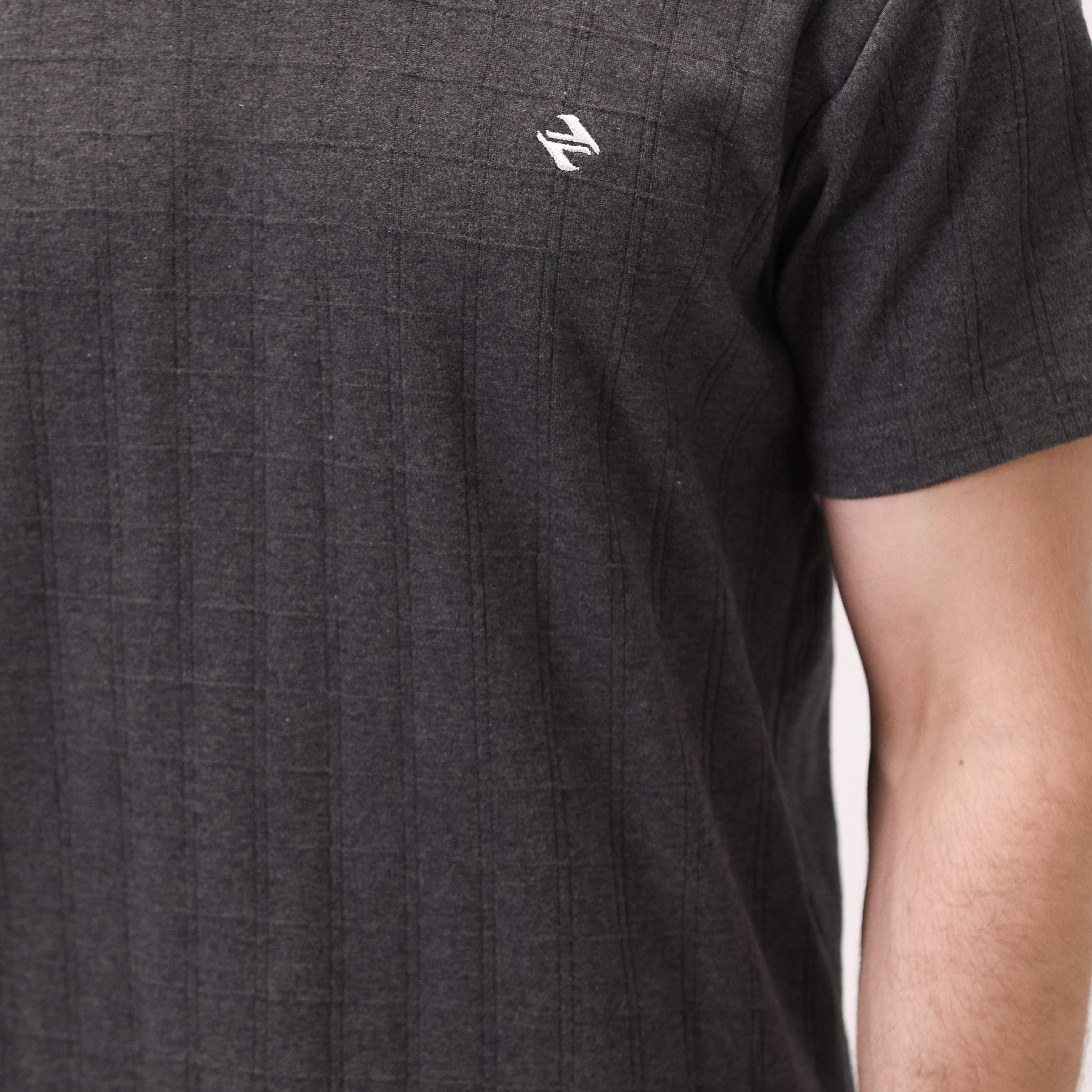 DROP NEEDLE TEXTURED T-SHIRT – CHARCOAL