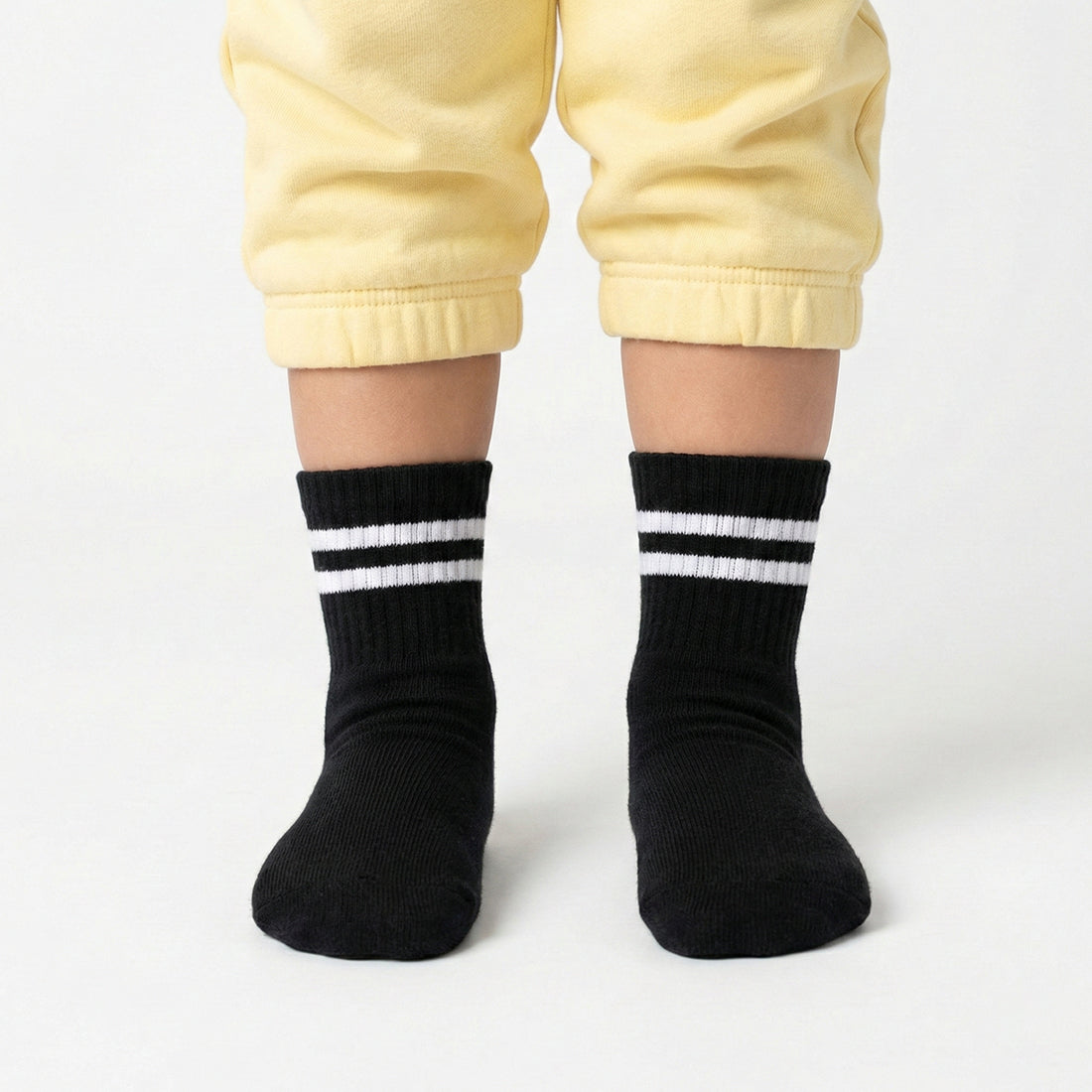 KIDS SHORT CREW SOCKS BLACK | NAVZA