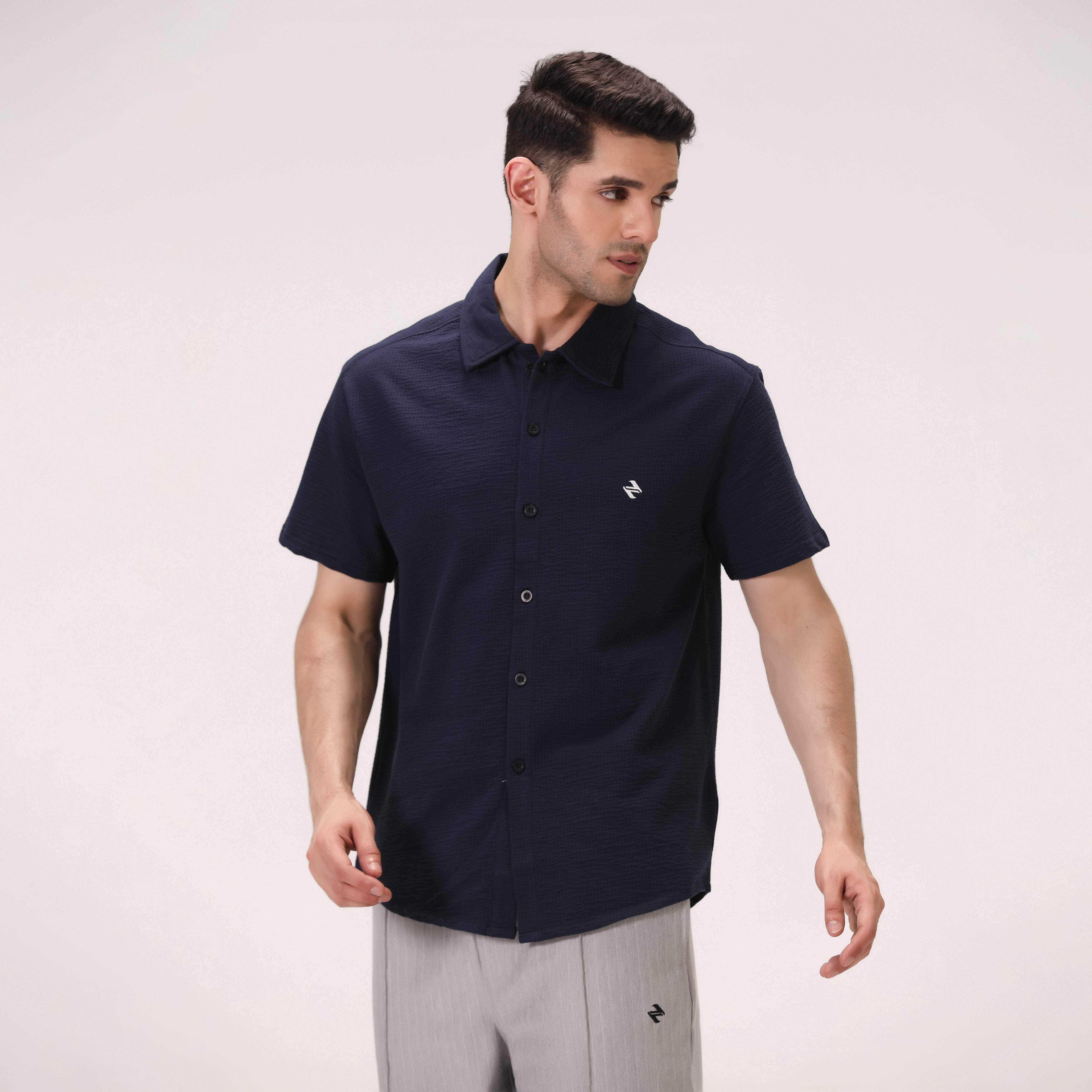 KNIT SEERSUCKER BUTTON DOWN SHIRT – NAVY