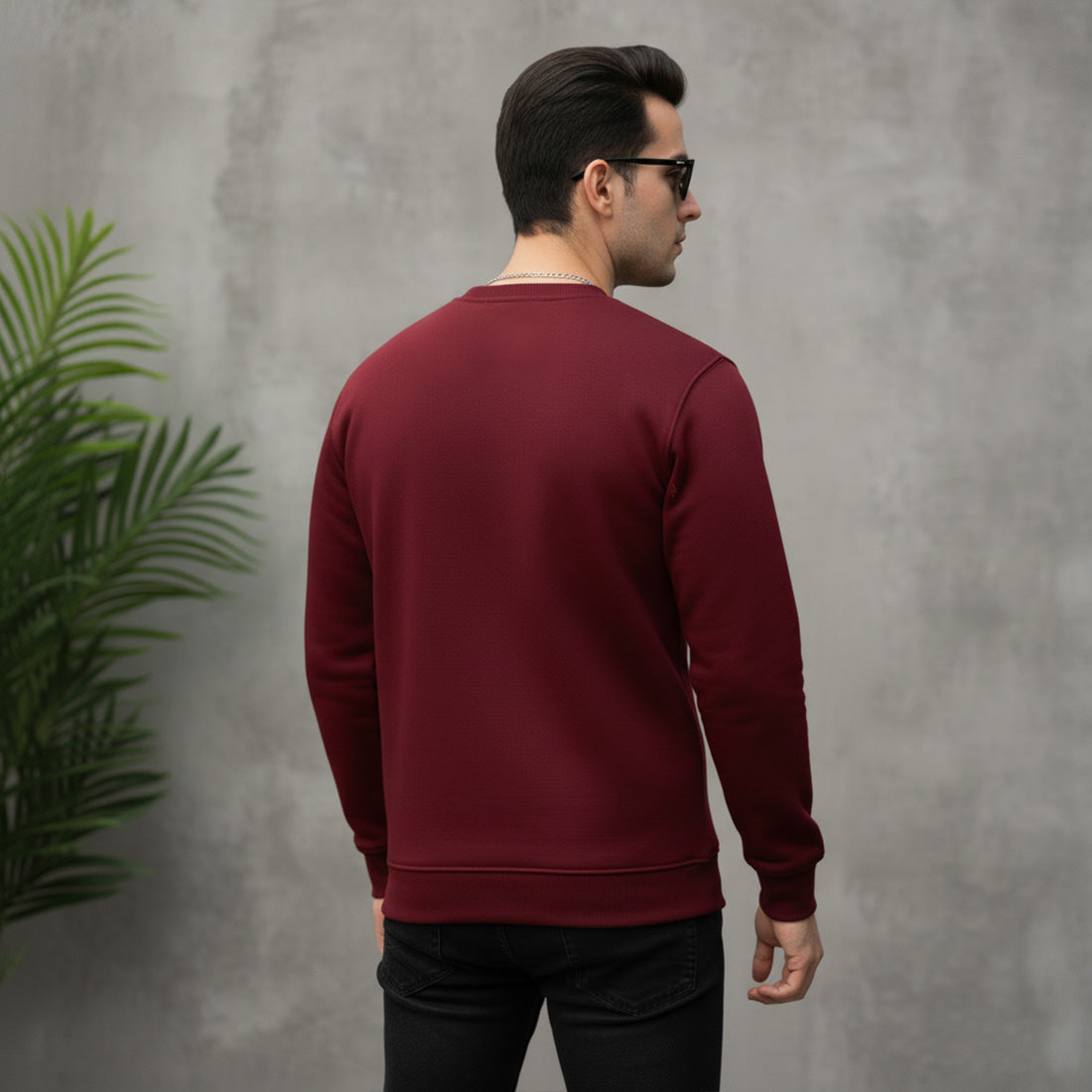Male Model wearing a ML SWEATSHIRT BURGUNDY _ Back view