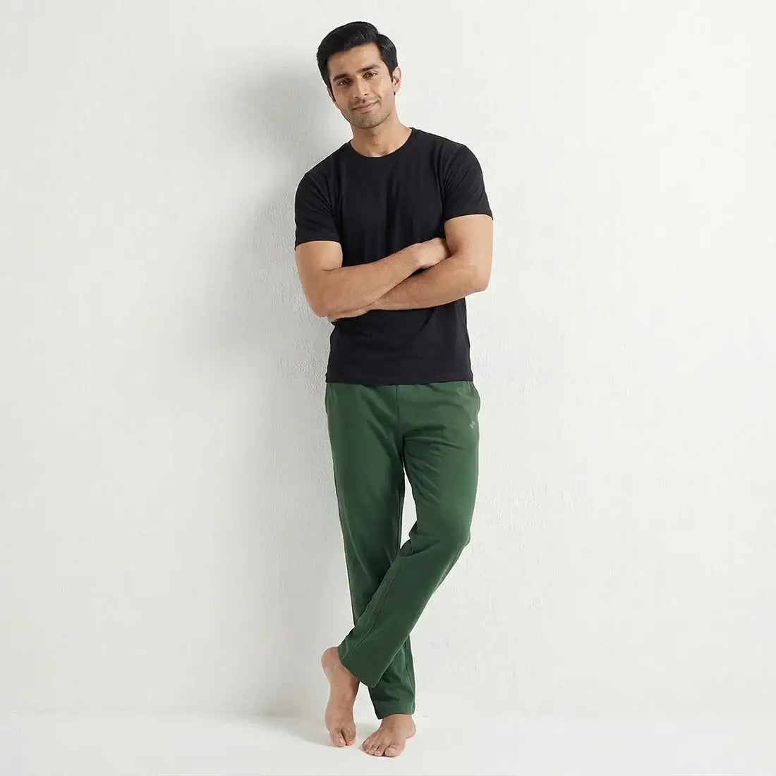BLACK TROUSER AND GREEN UNDERTEE NAVZA