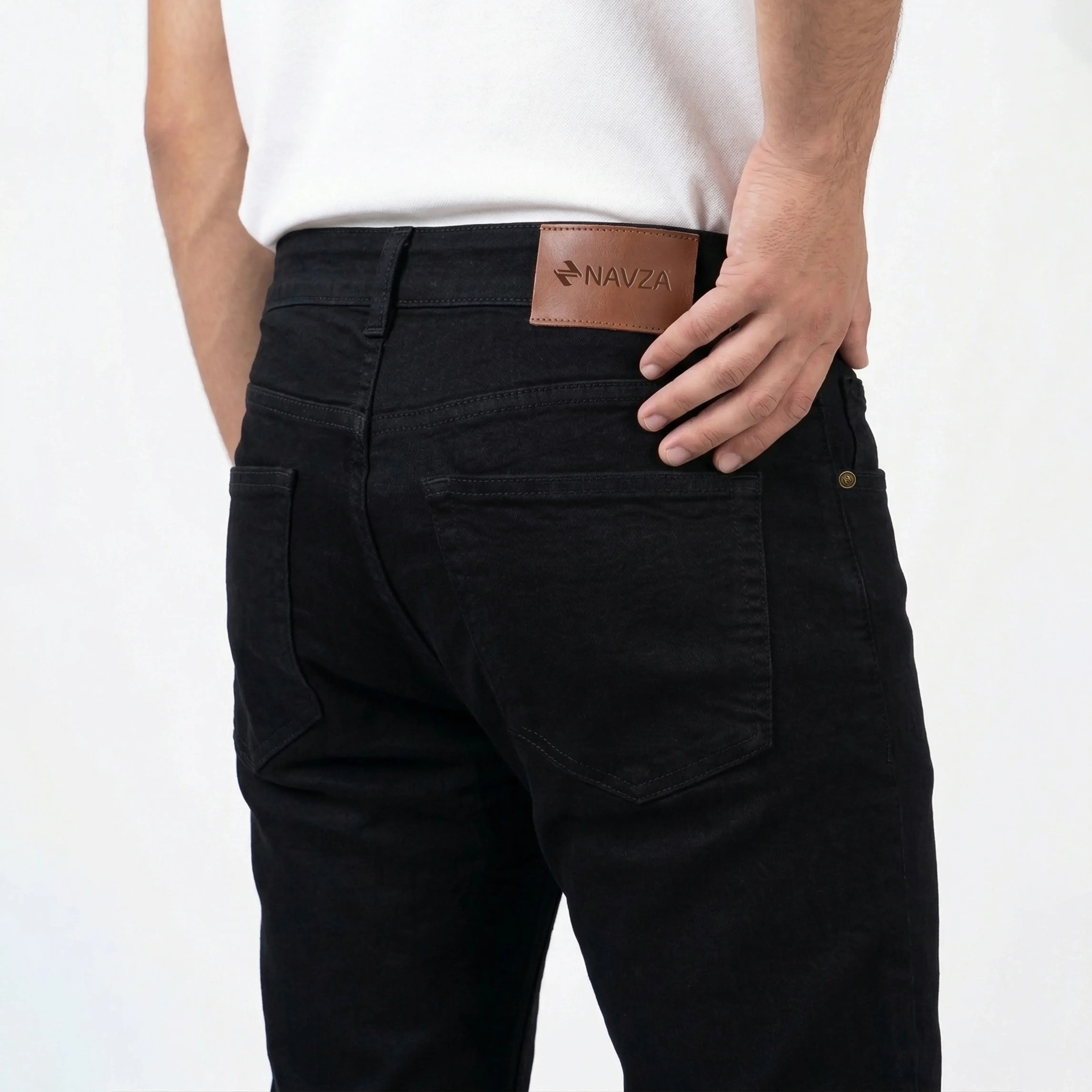RELAXED STRAIGHT FIT DENIM - BLACK
