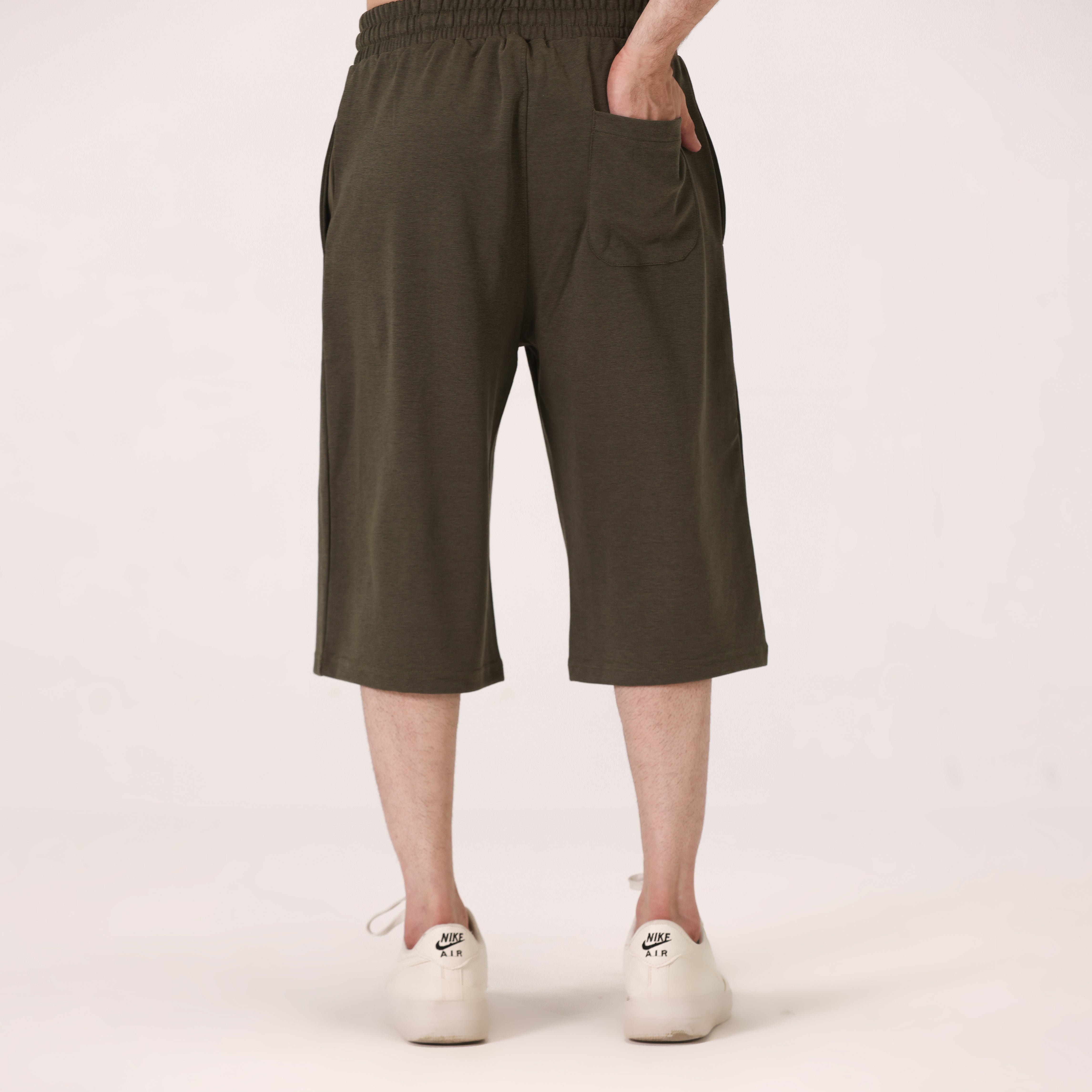 TEXTURED COTTON RELAXED SHORTS – OLIVE