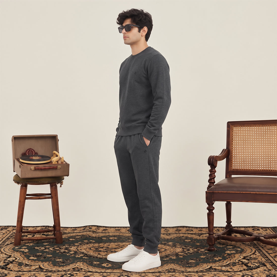 MEN SWEATSHIRT TRACKER CHARCOAL NAVZA