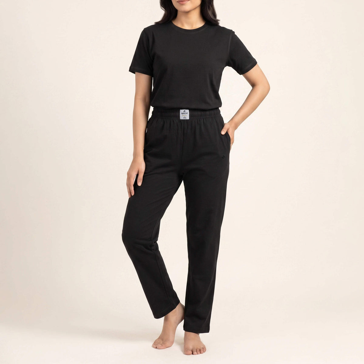 WOMEN BLACK UNDERTEE AND JERSEY TROUSER BLACK NAVZA